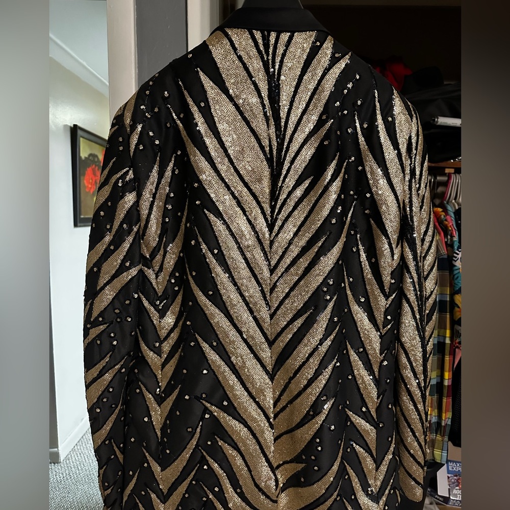 Party Jacket Never Worn! Black and gold. Size 2X fits like XL ran small on size - Picture 2 of 6